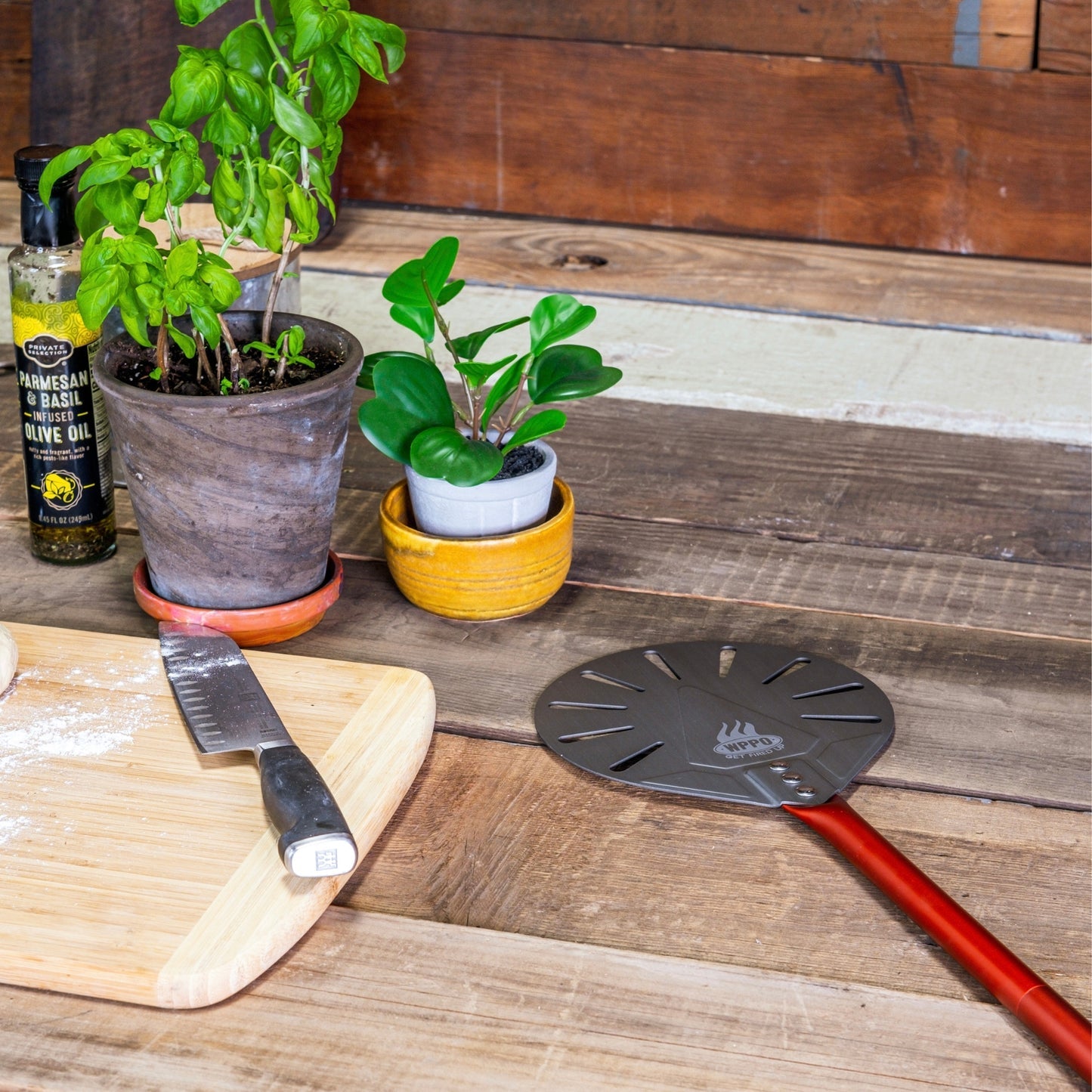 WPPO™ 7" Round Turning Pizza Peel With Break Down Handle