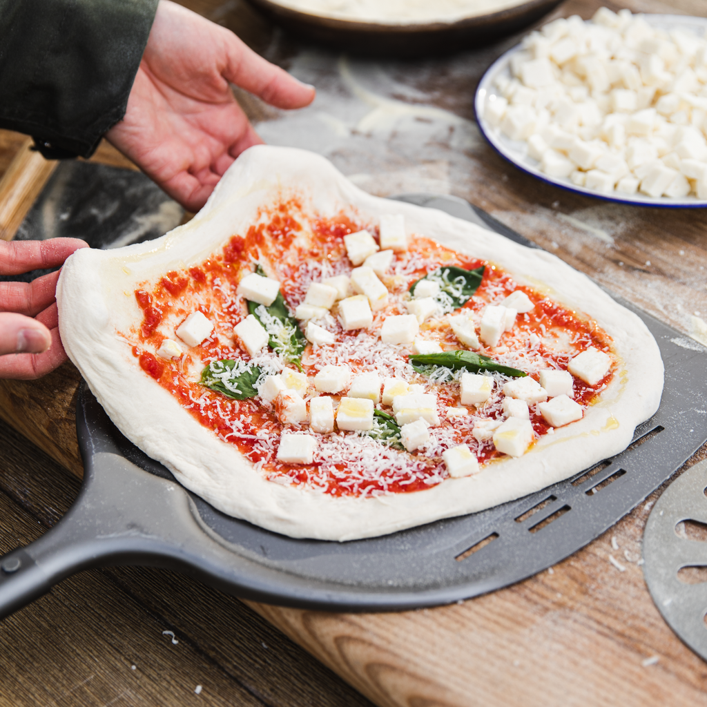 GOZNEY° Roccbox Pizza Placement Peel