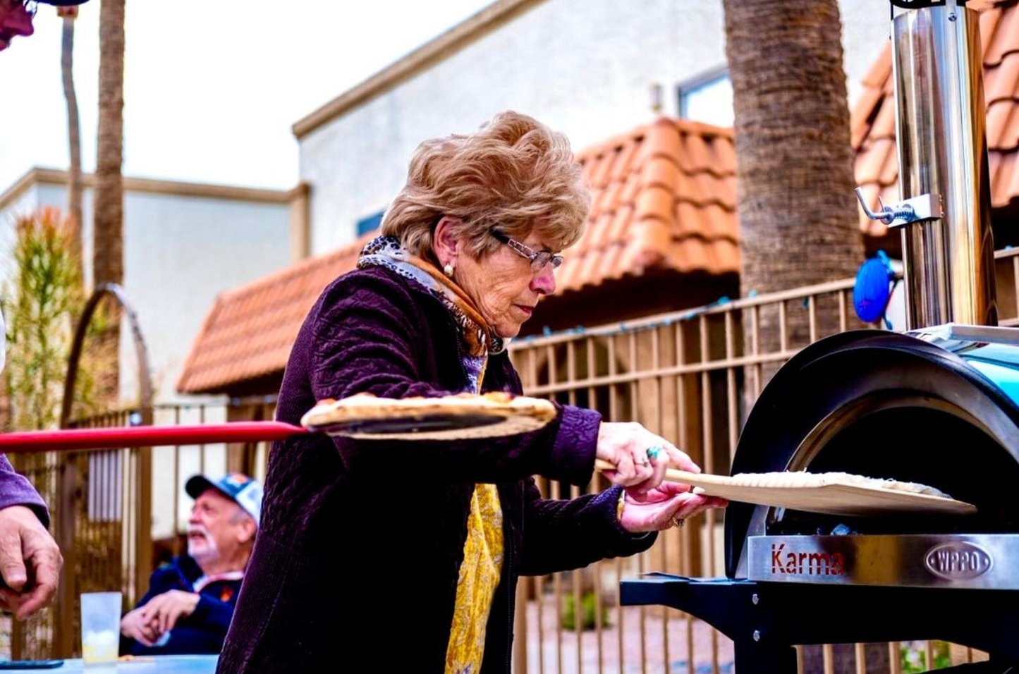 WPPO™ 7" Round Turning Pizza Peel With Break Down Handle